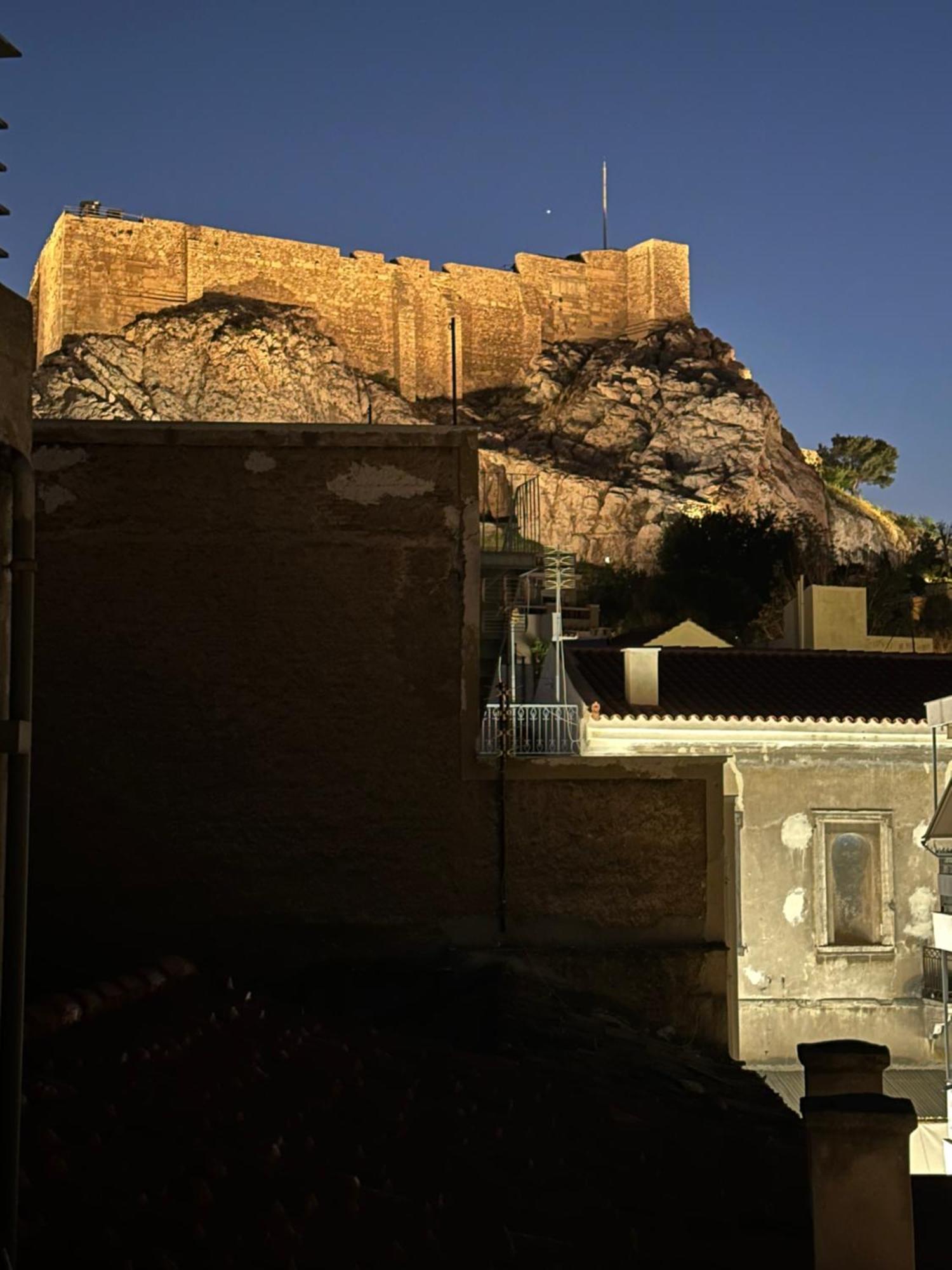 Central House In Plaka Αθήνα Εξωτερικό φωτογραφία